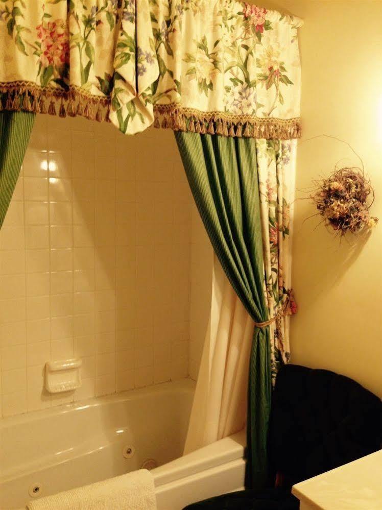 מורפריסבורו Carriage Lane Inn Murfeesboro Tn מראה חיצוני תמונה